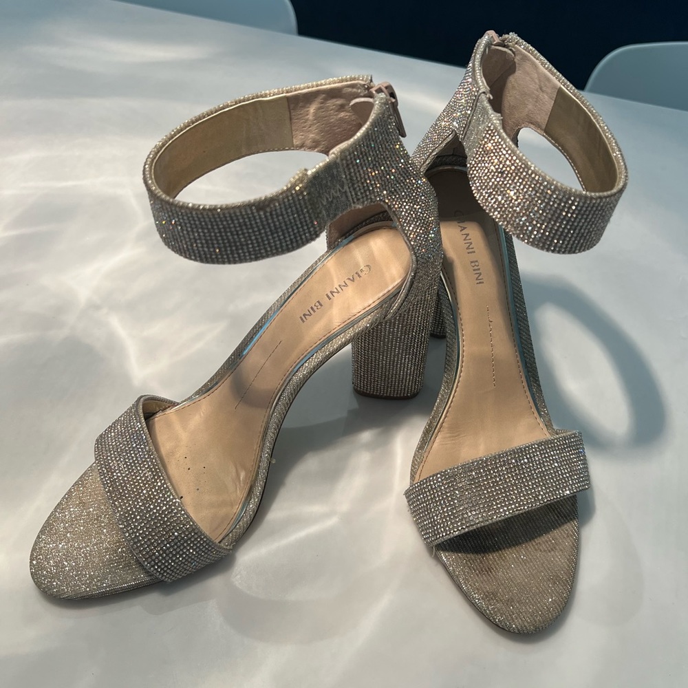 Gianni Bini Gold Sparkle Heels- Sz 9